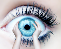 Holding_the_world_in_your_hand_by_kristinelarsen